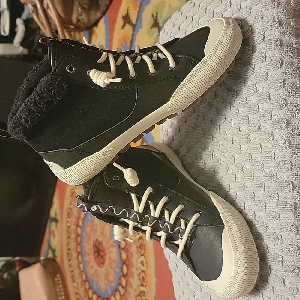 New Sperry Topsiders